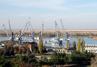 Территорию морских портов Феодосия и Азов расширят