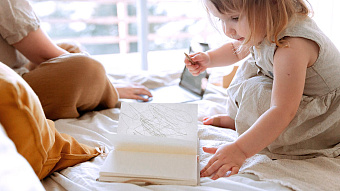 Пособия и выплаты на детей в 2024 году: как помогают семьям